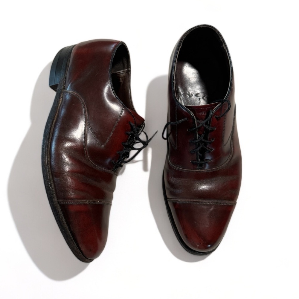 The Florsheim Shoe
